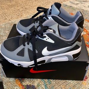 Nike Air Structure- Boys Grade School size 5.5